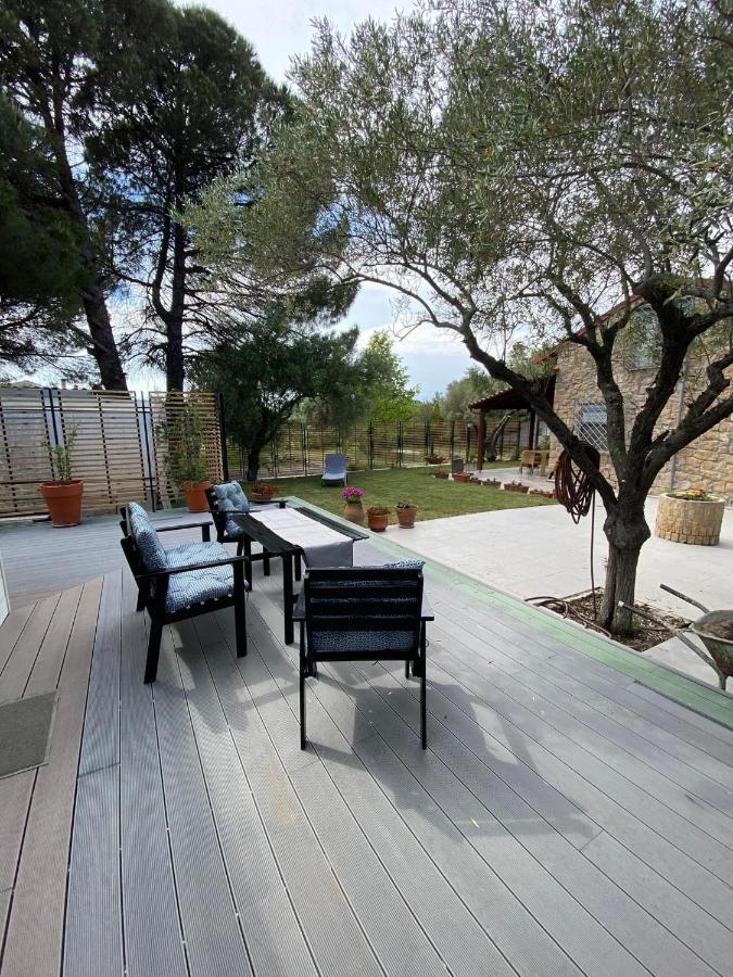 Villa Elea วูร์วูรู ภายนอก รูปภาพ