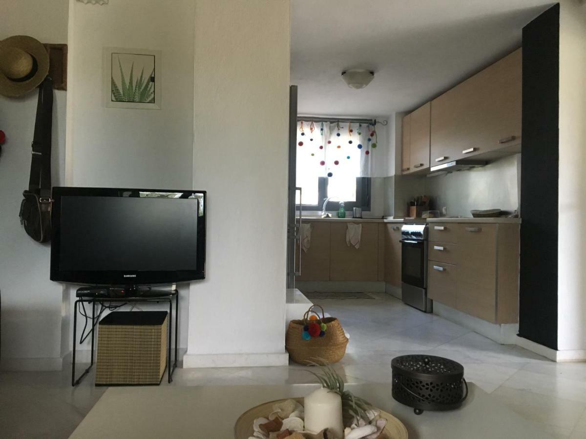 Villa Elea วูร์วูรู ภายนอก รูปภาพ